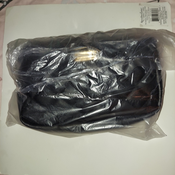 Black Quilted Purse -NEW - Picture 2 of 4